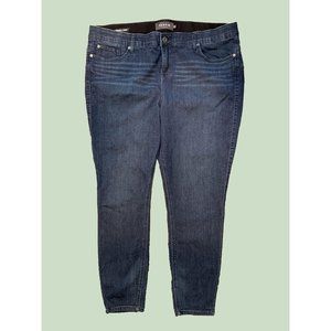 Torrid – Bombshell Skinny Jeans